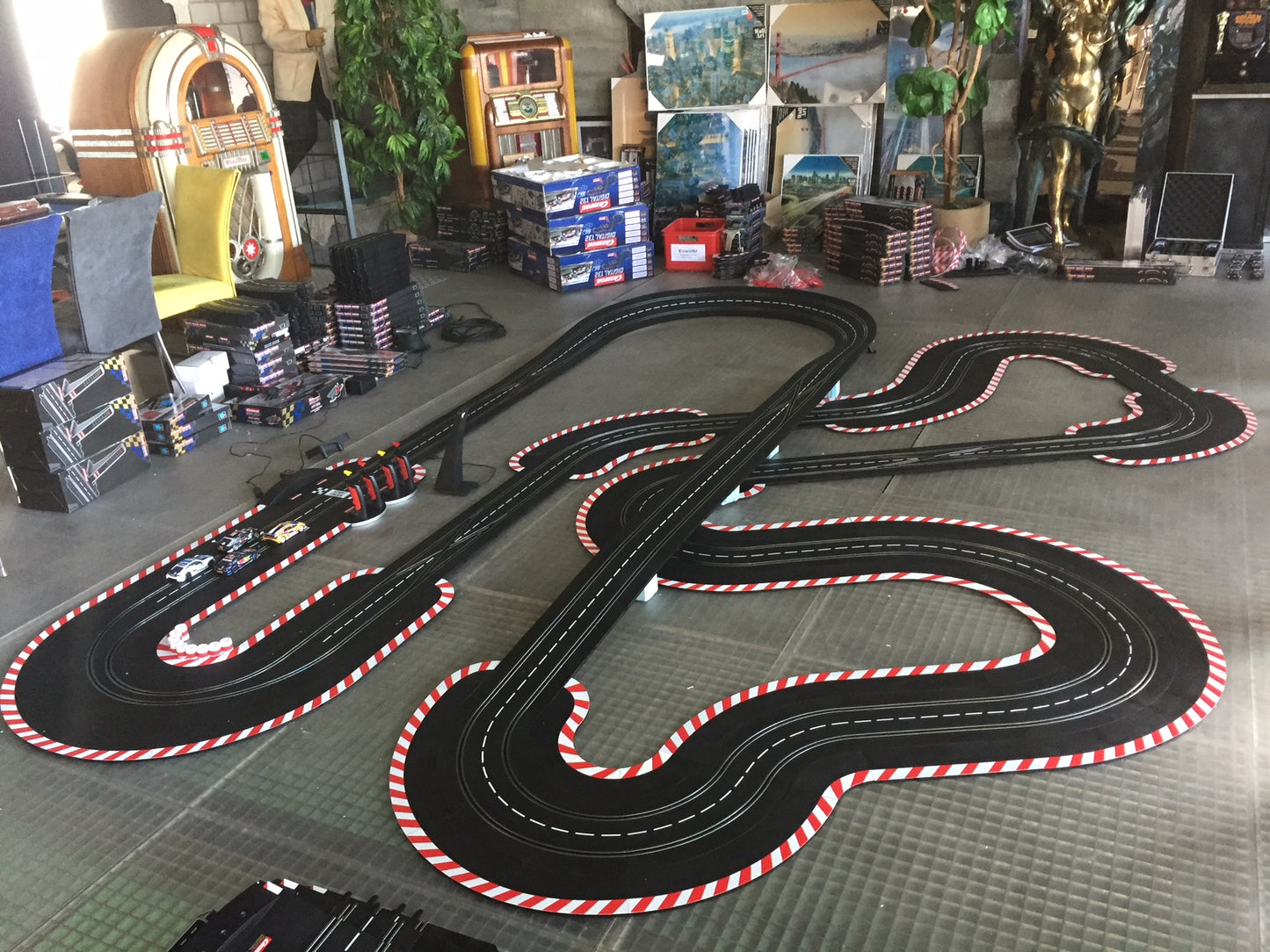 Carrerabahn 2 spurig modern spezial